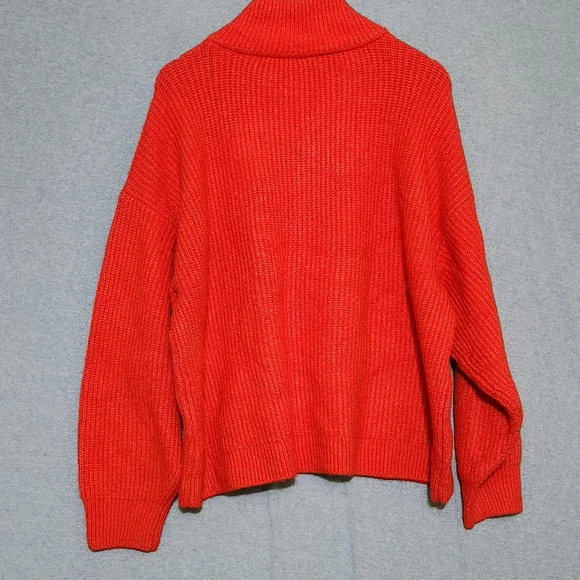 Vince Camuto Red Cowl Neck Sweater - Picture 2 of 4